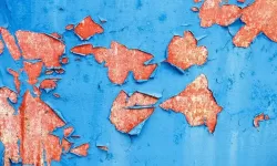  Fading, Flaking, and Rust? 5 Signs It’s Time to Repaint Your Commercial Building