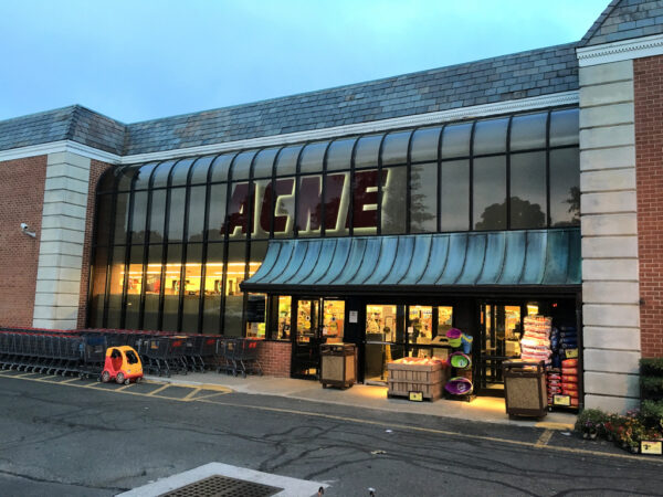 Front Exterior view of Acme from parking lot. Retail Stores and Malls